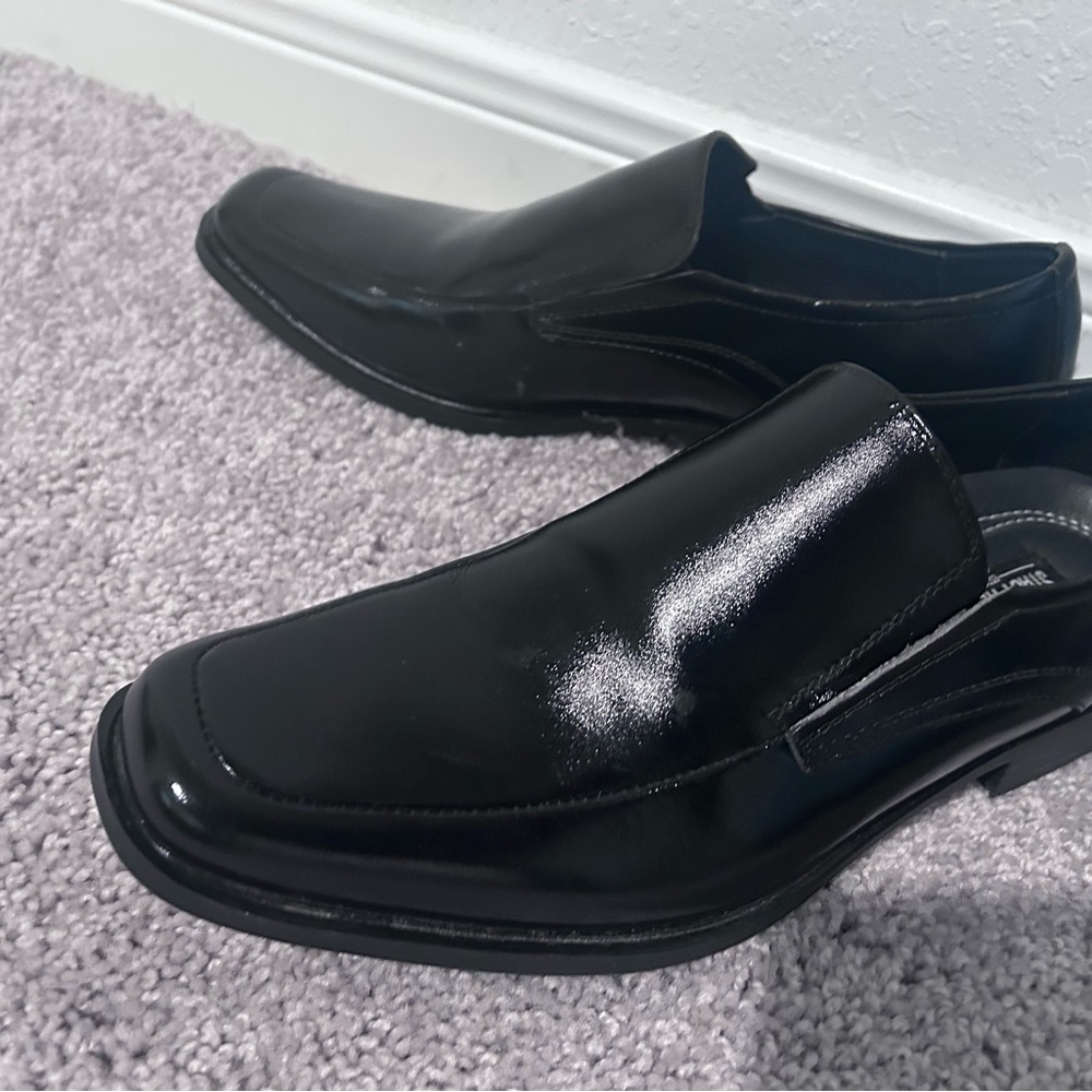 Stacy Adams Black Loafers Sleek Slip-On Design